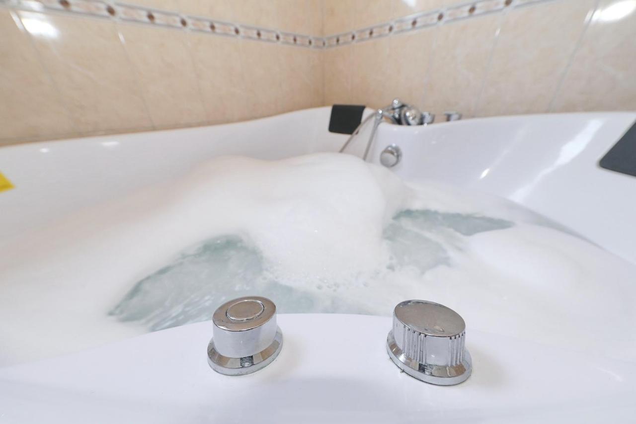 Apartman Nika Sa Jacuzzijem 자다르 외부 사진